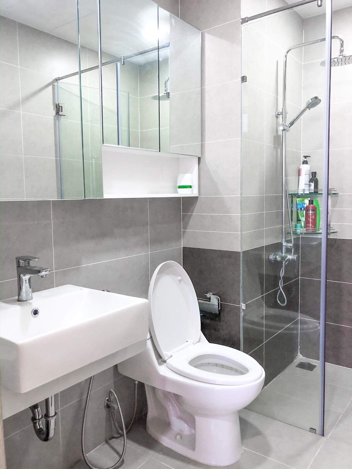 Căn Hộ 2 Phòng Ngủ The Sun Avenue Cần Cho Thuê 17 tr/tháng - 72m2 Đầy Đủ Nội Thất