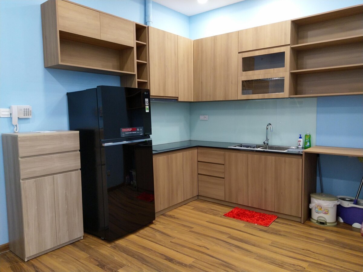 Cho Thuê Văn Phòng The Sun Avenue Nội Thất Cơ Bản Giá 13tr/tháng - 47m2 Sàn Lót Gỗ