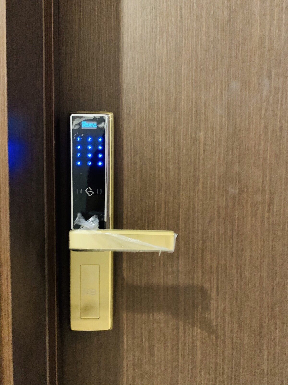 Cho Thuê Văn Phòng The Sun Avenue Nội Thất Cơ Bản Có Bếp Giá 13 Triệu - 48m2