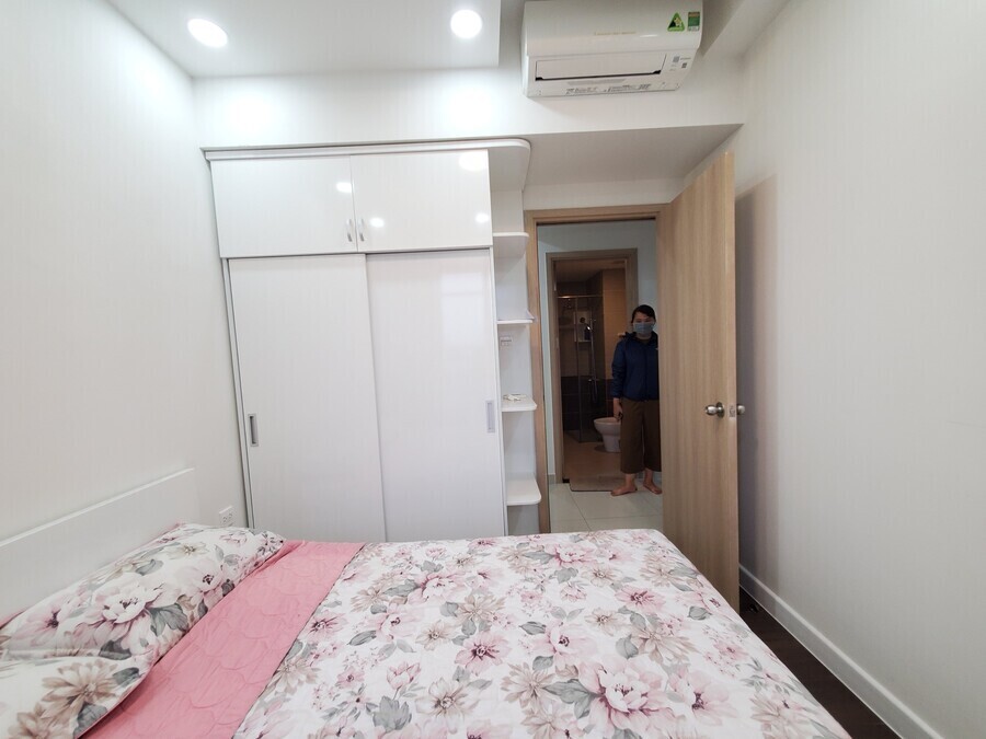 Cho Thuê Căn Hộ 2 Phòng Ngủ 73m2 Ban Công Rộng View Triệu Đô