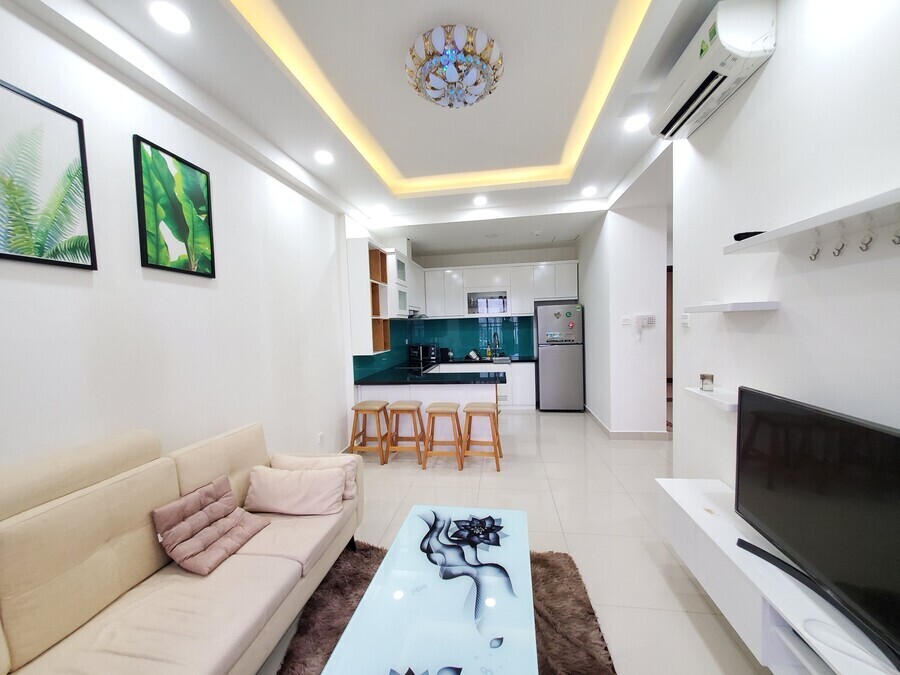 Cho Thuê Căn Hộ 2 Phòng Ngủ 73m2 Ban Công Rộng View Triệu Đô