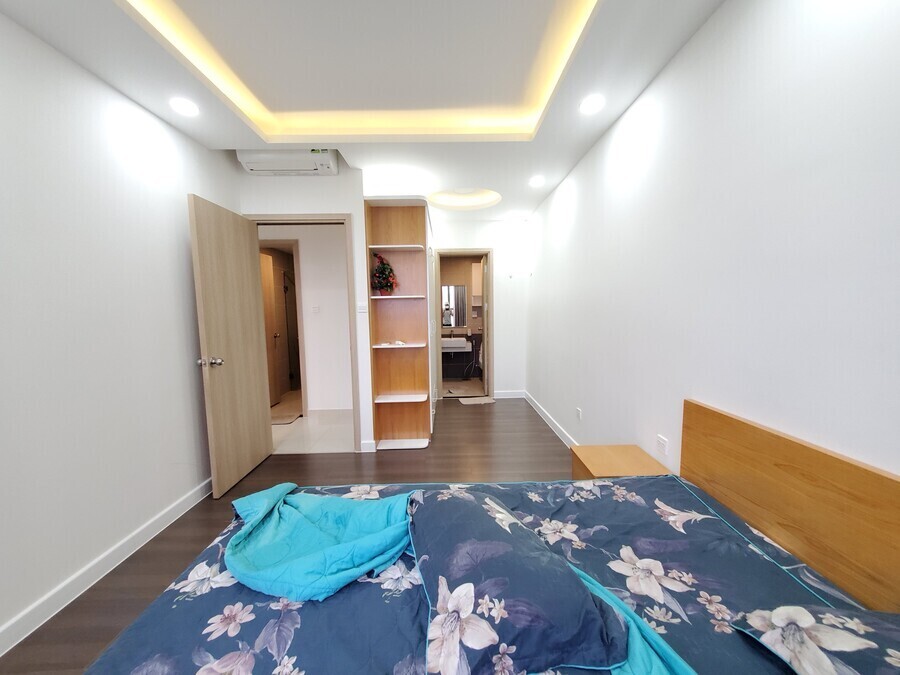 Cho Thuê Căn Hộ 2 Phòng Ngủ 73m2 Ban Công Rộng View Triệu Đô