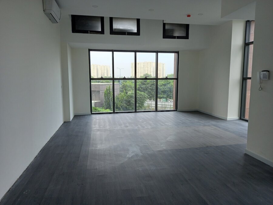 Chuyển Nhượng Văn Phòng The Sun Avenue 4,2 Tỷ 51m2 Nội Thất Cơ Bản View đẹp