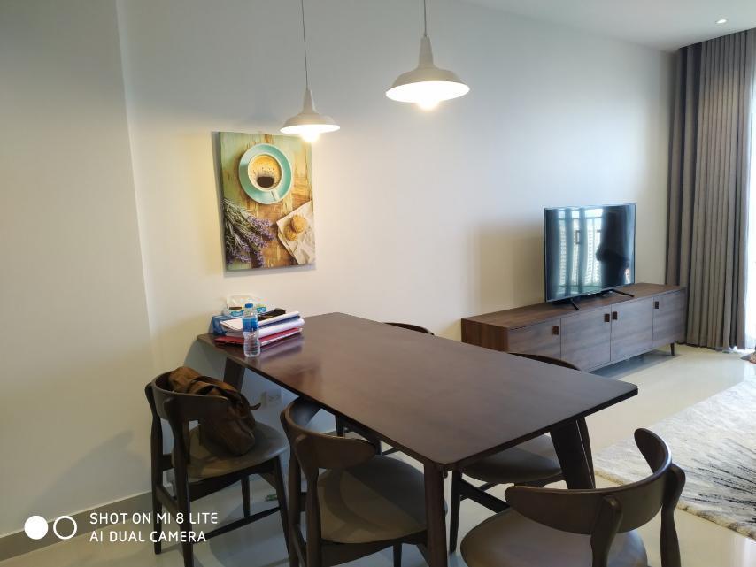 Cho Thuê Căn Hộ 3 Phòng Ngủ - 2WC Full Nội Thất Đẹp - View ngắm Landmark 81