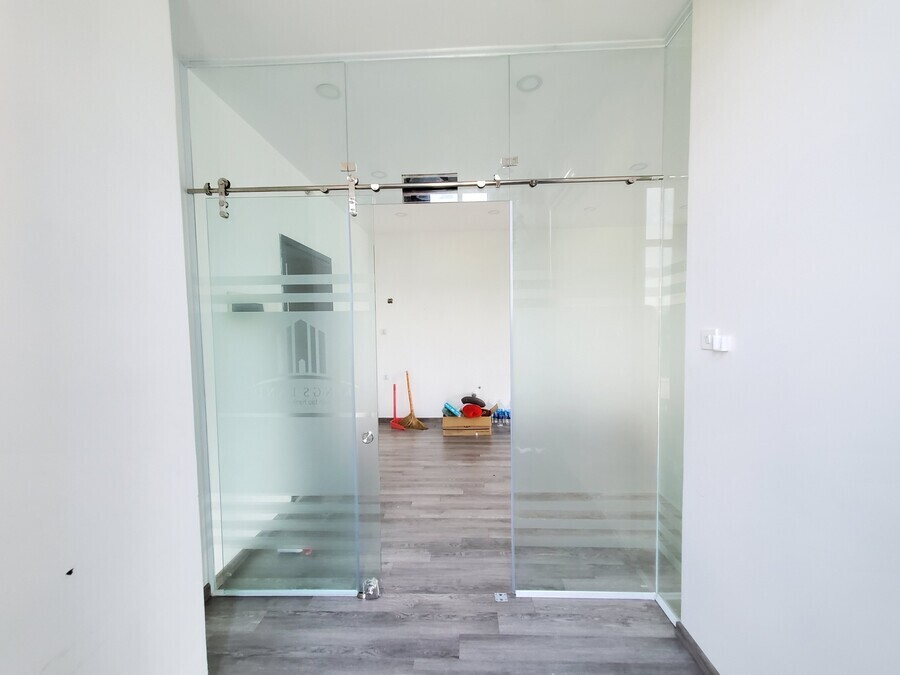 Văn Phòng The Sun Avenue 13,5 Triệu Diện Tích 55m2 - Có 2 Phòng Riêng