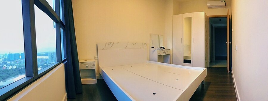 Bán Nhanh Căn Hộ 1 Phòng Ngủ + 1 Giá 5,6 tỷ, View Sông Yên Tĩnh