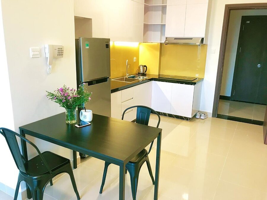 Bán Nhanh Căn Hộ 1 Phòng Ngủ + 1 Giá 5,6 tỷ, View Sông Yên Tĩnh