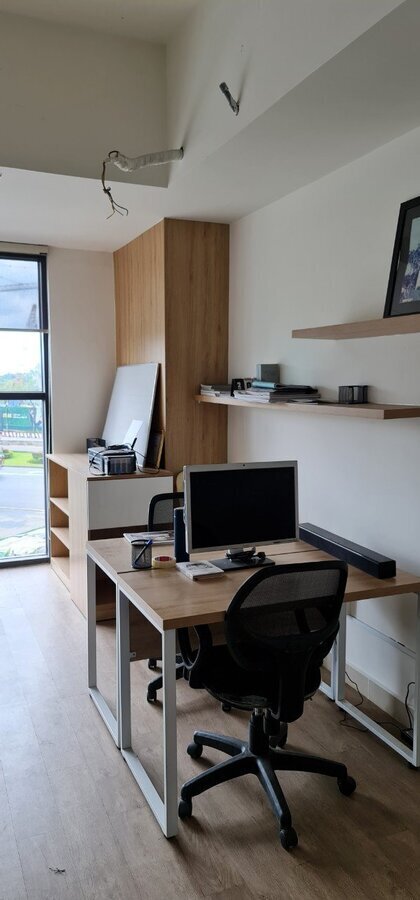 Cho Thuê Văn Phòng The Sun Avenue Giá 10 Triệu Bao Phí 35m2 - Có Sẵn Bàn Ghế