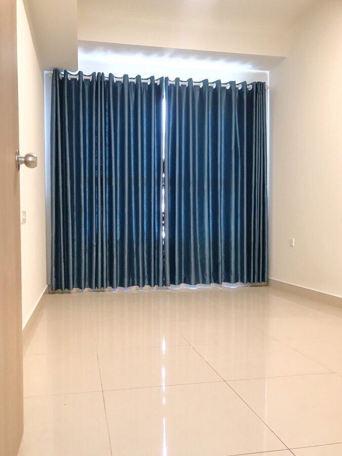 Bán Nhanh Văn Phòng The Sun 1 Phòng riêng Giá 3,950 Tỷ Có nội thất cư bản rèm cửa và máy lạnh