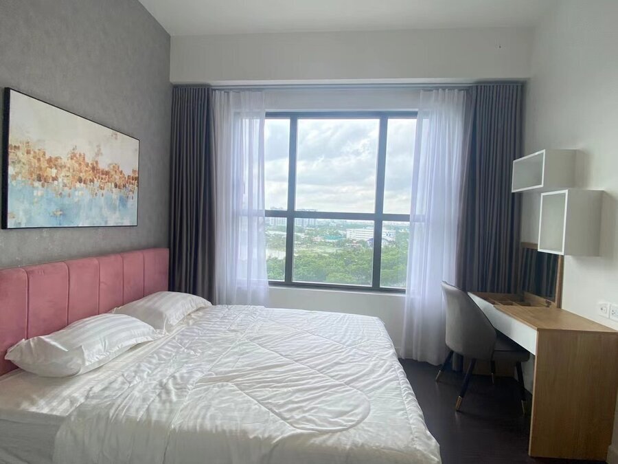 Cho Thuê căn hộ 3 Phòng ngủ -2 WC The Sun Avenue Giá 20 Triệu Diện Tích 90m2