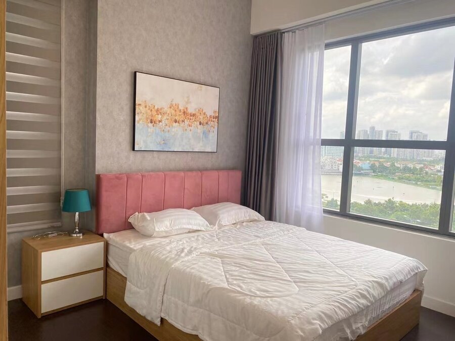 Cho Thuê căn hộ 3 Phòng ngủ -2 WC The Sun Avenue Giá 20 Triệu Diện Tích 90m2