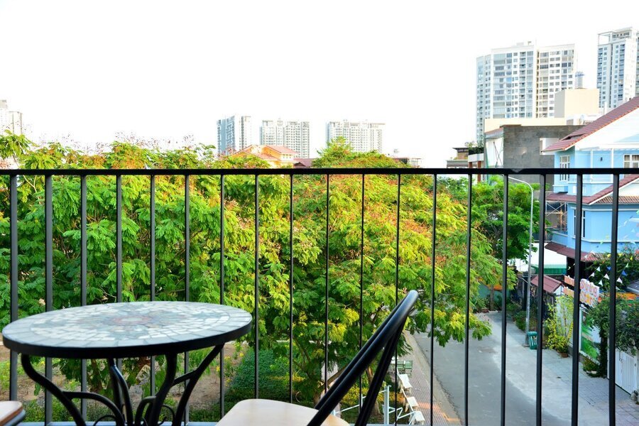 Cho thuê căn hộ 1 Phòng Ngủ - Khu căn hộ dịch vụ cách The Sun Avenue 2 phút đi bộ