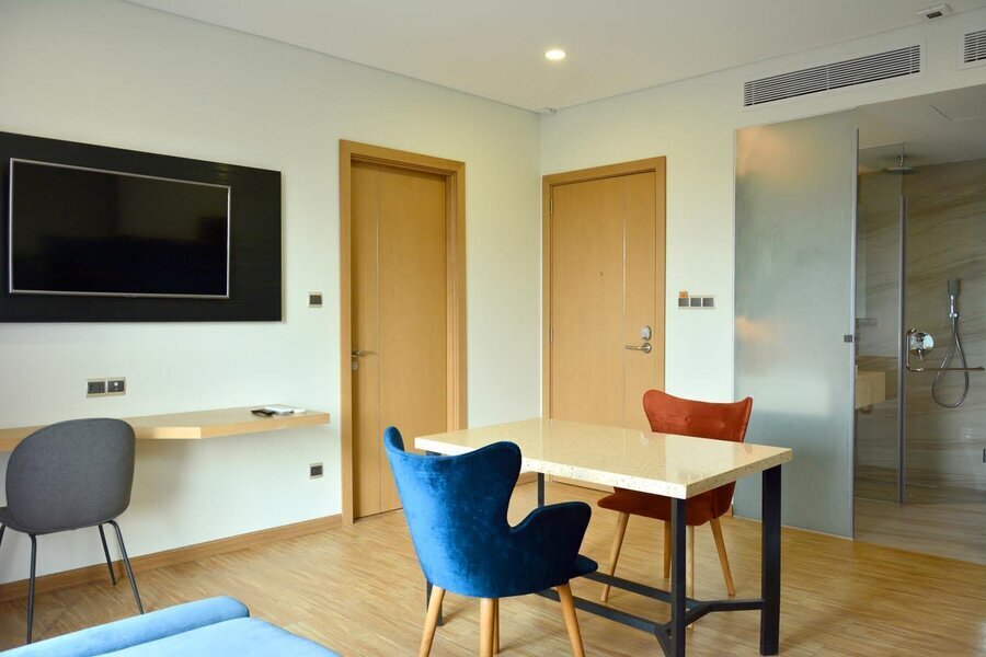 Cho thuê căn hộ 1 Phòng Ngủ - Khu căn hộ dịch vụ cách The Sun Avenue 2 phút đi bộ