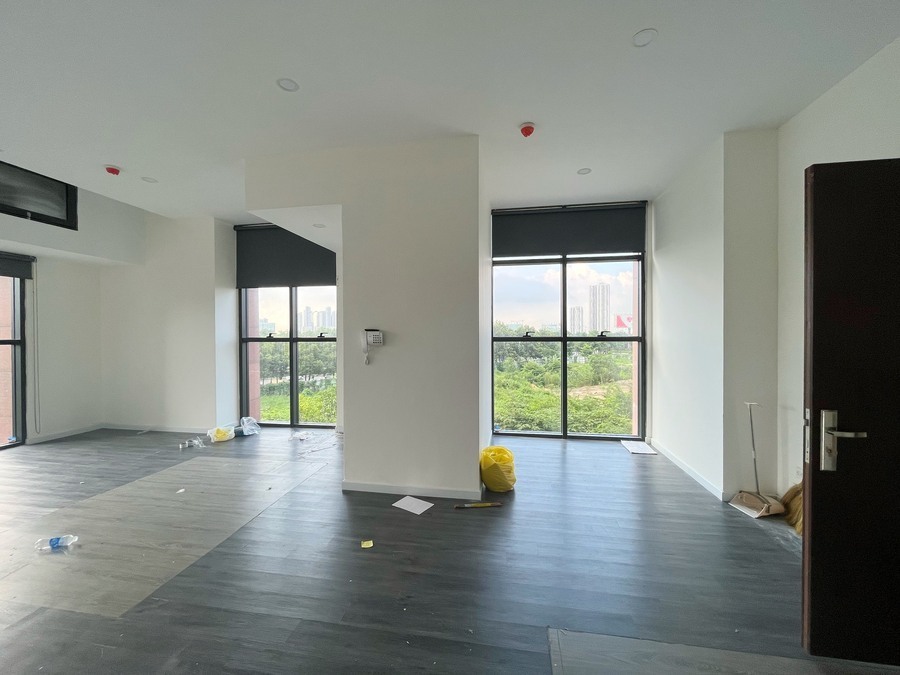 Chuyển Nhượng Văn Phòng The Sun Avenue 4,2 Tỷ 51m2 Nội Thất Cơ Bản View đẹp