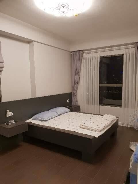 Bán Căn Hộ 3 Phòng Ngủ The Sun Avenue Giá 8.2 Tỷ - 109m2 - Nội Thất Full