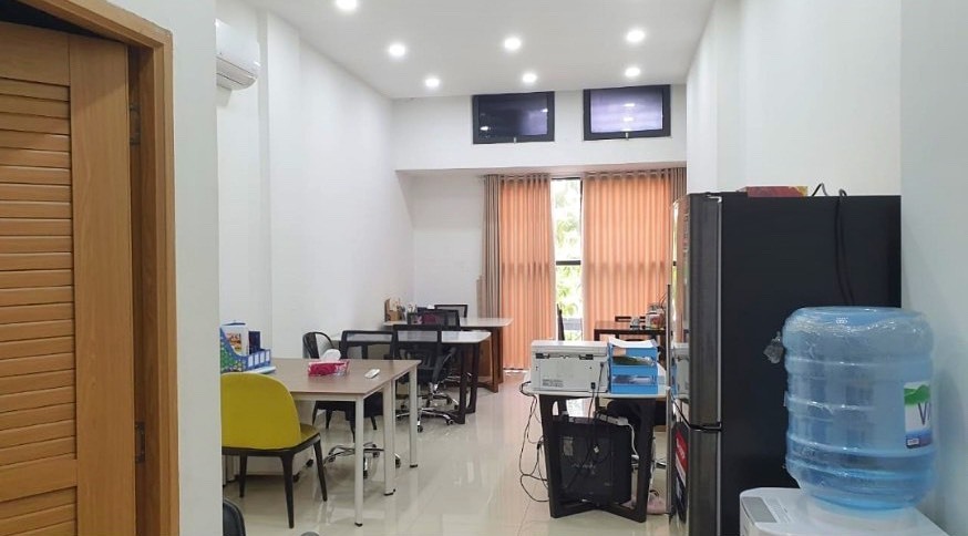 Văn Phòng Officetel The Sun Avenue Cho Thuê 9 Triệu/Tháng Có Bàn Ghế Làm Việc