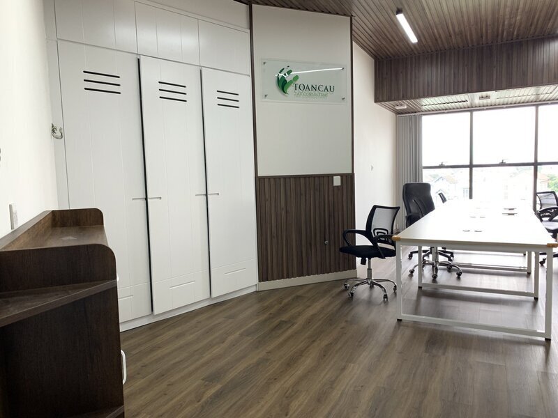 Văn Phòng Officetel The Sun Avenue Cho Thuê 13 Triệu/Tháng Có Bàn Ghế Làm Việc