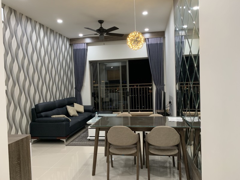 Cho Thuê Căn Hộ 3 Phòng Ngủ - 2WC The Sun Avenue - Đầy Đủ Nội thất - Tầng Cao Ngắm Landmark