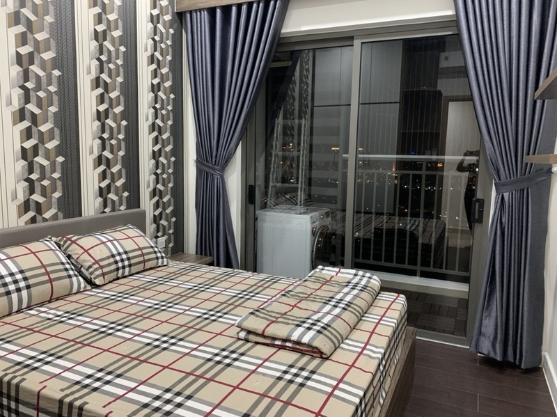 Cho Thuê Căn Hộ 3 Phòng Ngủ - 2WC The Sun Avenue - Đầy Đủ Nội thất - Tầng Cao Ngắm Landmark