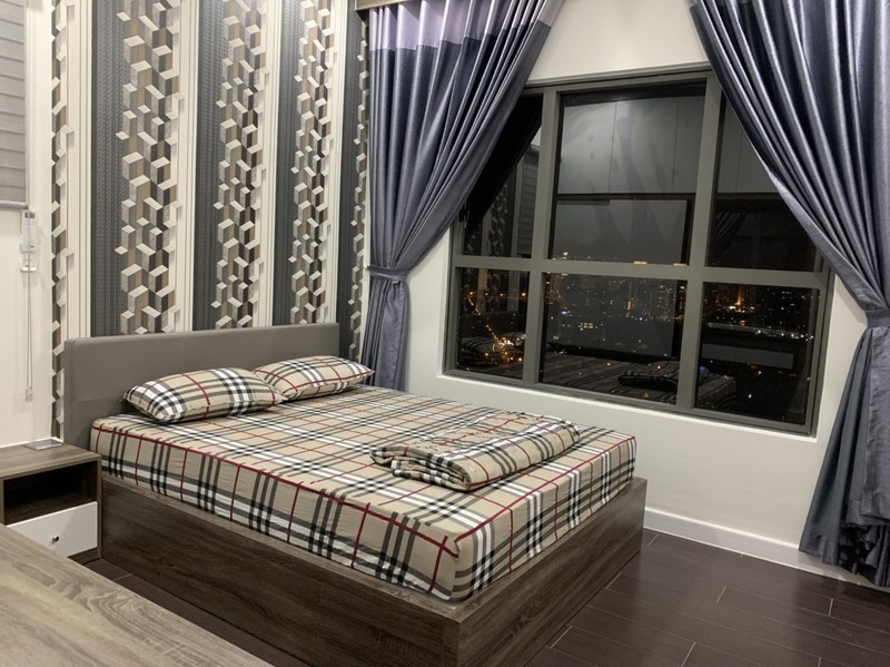 Cho Thuê Căn Hộ 3 Phòng Ngủ - 2WC The Sun Avenue - Đầy Đủ Nội thất - Tầng Cao Ngắm Landmark