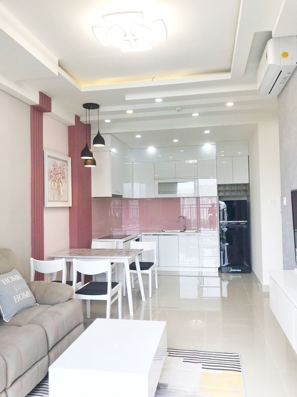 Cho Thuê 2 Phòng Ngủ - 2WC The Sun Avenue Đầy Đủ Nội Thất Giá 16,5 Triệu