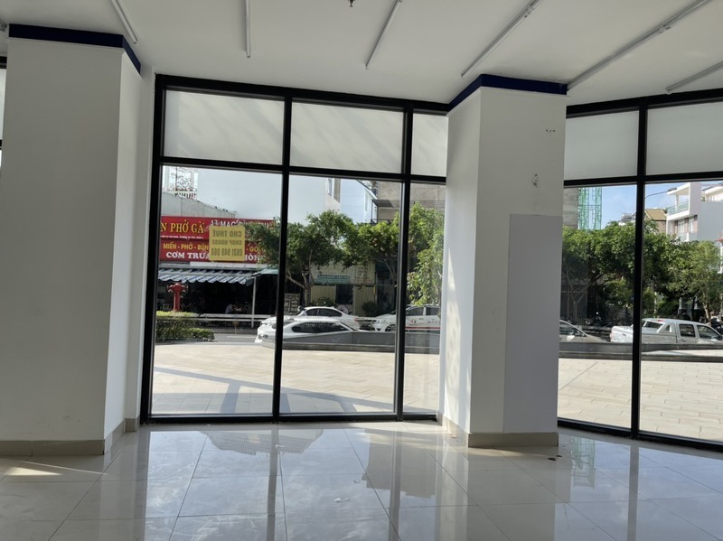 Cho Thuê Shophouse The Sun Avenue giá Chỉ 35 Triệu - 65m2 Hoàn Thiện Cơ Bản - Có WC riêng
