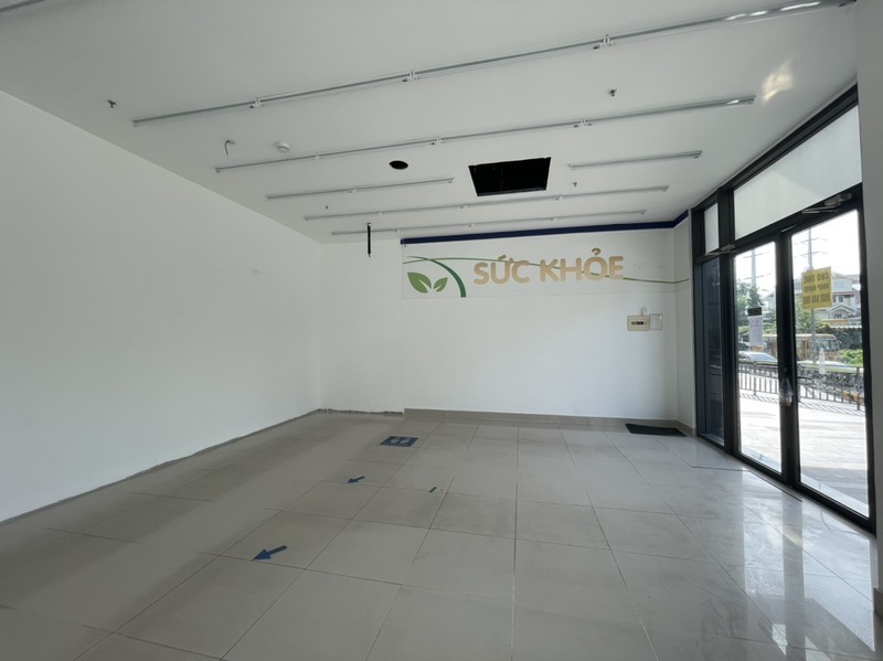 Cho Thuê Shophouse The Sun Avenue giá Chỉ 35 Triệu - 65m2 Hoàn Thiện Cơ Bản - Có WC riêng
