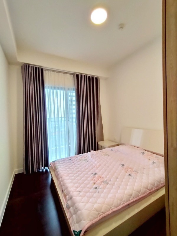 Cho Thuê Căn Hộ 3 Phòng Ngủ - 2WC Full Nội Thất Đẹp - View ngắm Landmark 81