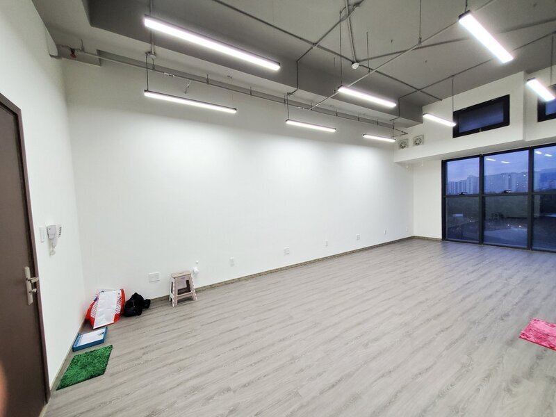 Chuyển Nhượng Văn Phòng The Sun Avenue 4.350 Tỷ 51m2 Căn Góc Nội Thất Cơ Bản View Đẹp