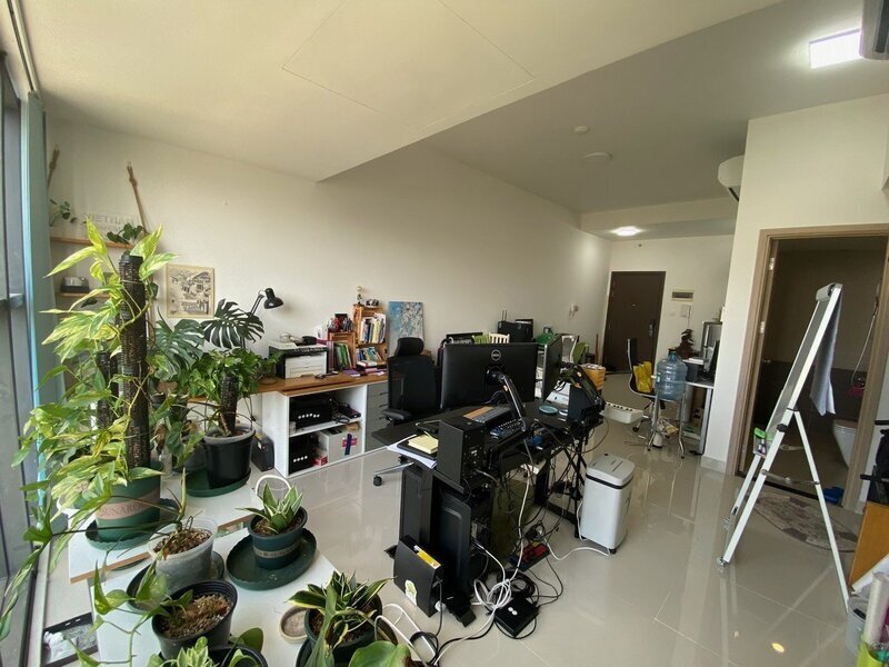 Cho Thuê Văn Phòng The Sun Avenue Giá Tốt 9 Triệu 41m2 - Có Sẵn Ít Bàn Ghế