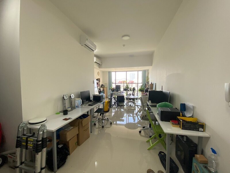 Cho Thuê Văn Phòng The Sun Avenue Giá Tốt 9 Triệu 41m2 - Có Sẵn Ít Bàn Ghế