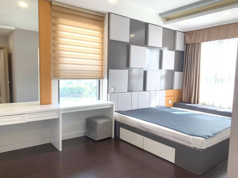 Cho Thuê Căn Hộ 3 Phòng ngủ The Sun Avenue 109m2 Giá Chỉ 20 Triệu Đầy Đủ Nội Thất