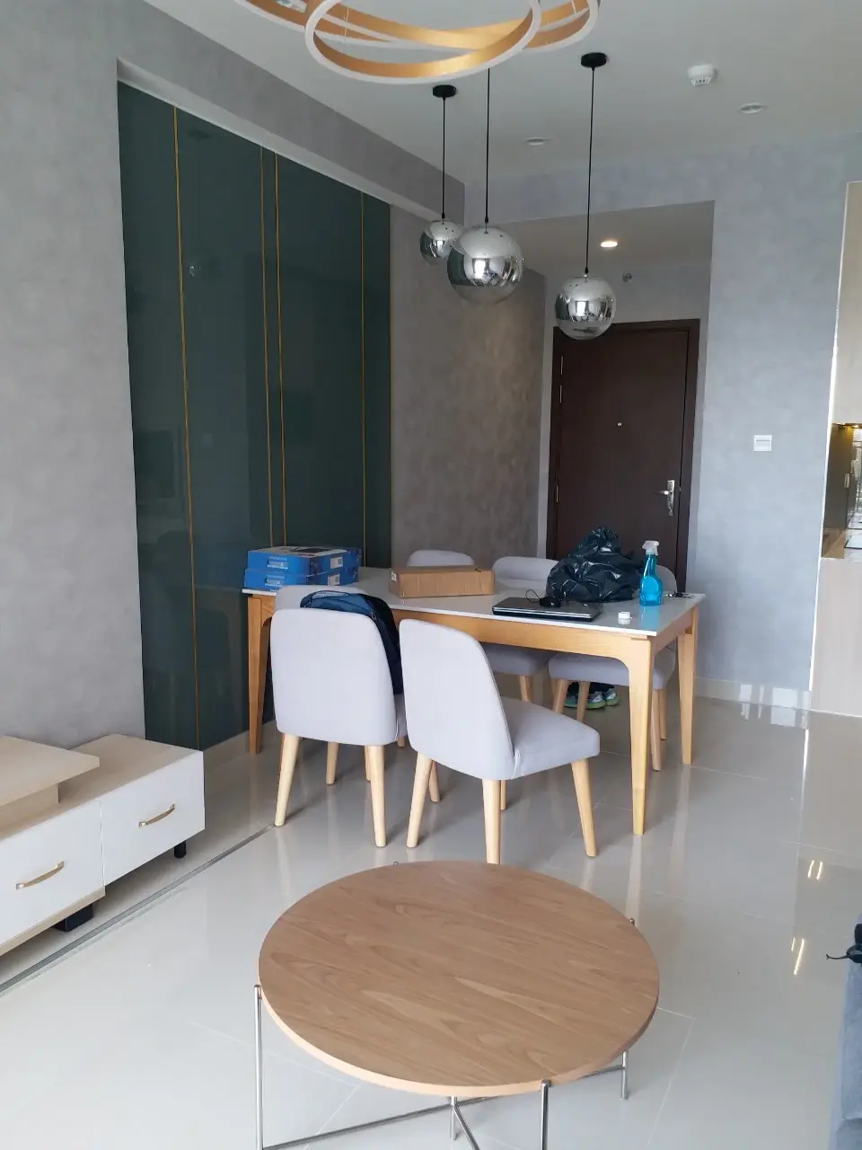 Cho Thuê Căn Hộ 3 Phòng Ngủ The Sun Avenue Giá 23Triệu Bao Phí Quản Lý - 86m2