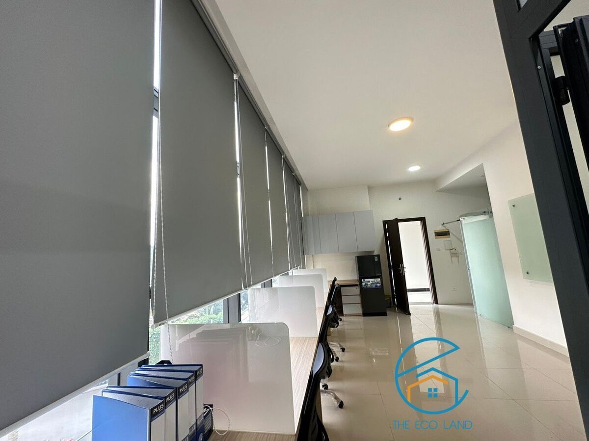 Văn Phòng Quận 2 Cho Thuê Đầy Đủ Bàn Ghế, Có Phòng Giám Đốc Tiếp khách Riêng