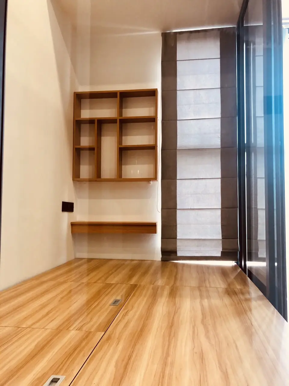 Cần Bán Offcetel The Sun Avenue 2,4 Tỷ Bao Thuế Phí - 47m2 Nội Thất Văn Phòng