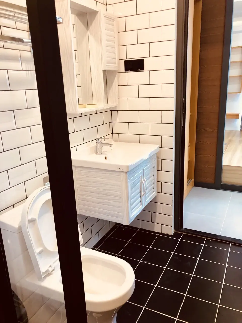 Cần Bán Offcetel The Sun Avenue 2,4 Tỷ Bao Thuế Phí - 47m2 Nội Thất Văn Phòng