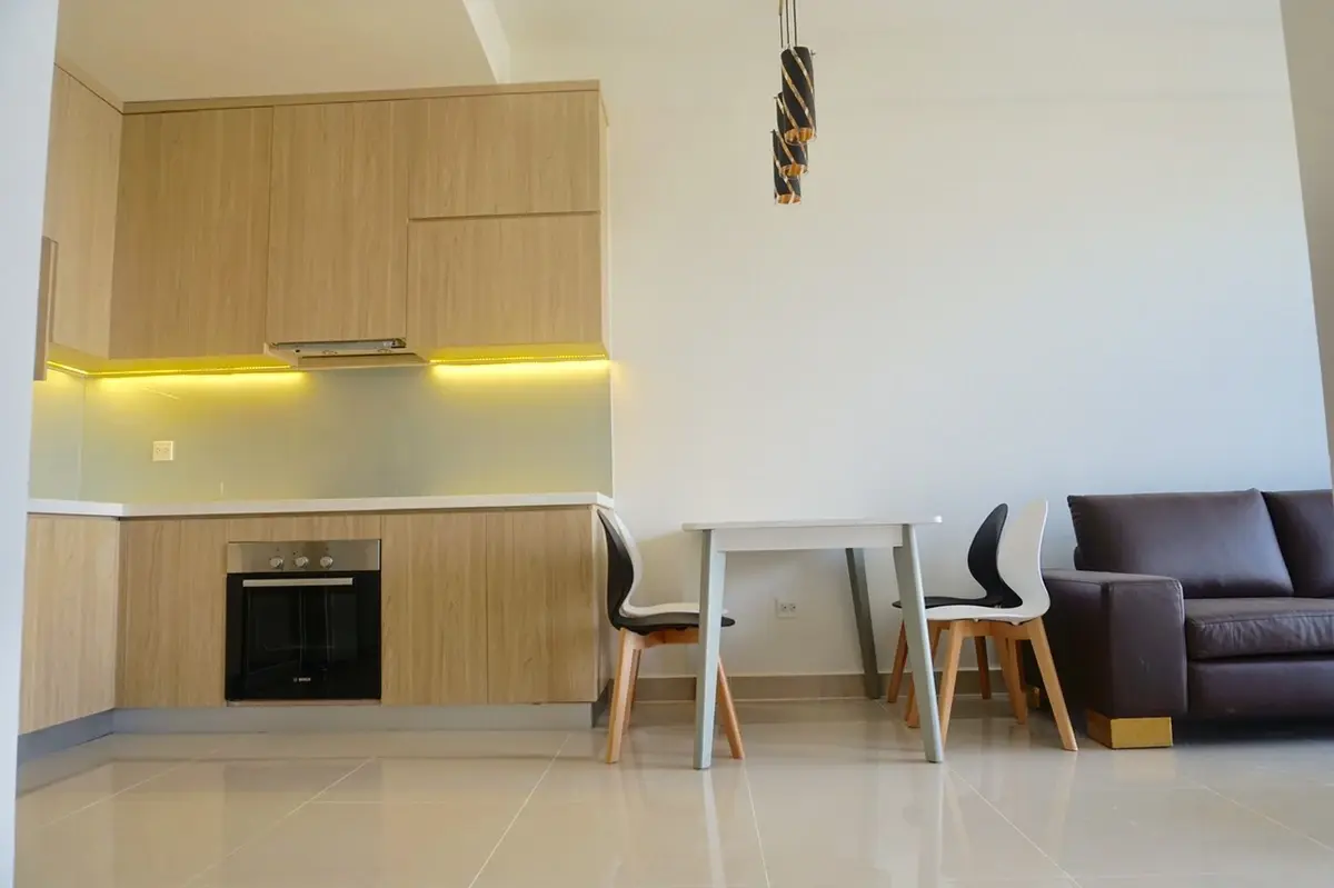 Cho Thuê Căn Hộ 2 Phòng Ngủ 75m2 Ban Công Dài Rộng View Triệu Đô - Giá 17 Triệu