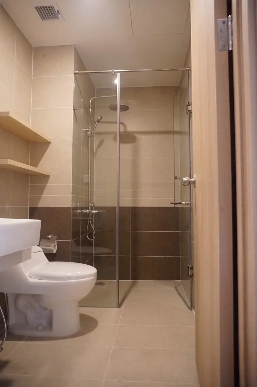 Cho Thuê Căn Hộ 2 Phòng Ngủ 75m2 Ban Công Dài Rộng View Triệu Đô - Giá 17 Triệu