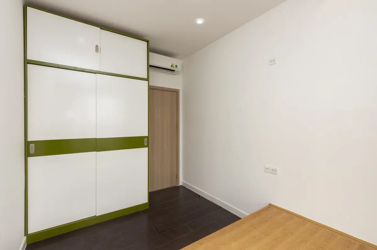 Cho Thuê Căn Hộ 3 Phòng Ngủ Nội Thất Cơ Bản - The Sun Avenue - 105m2