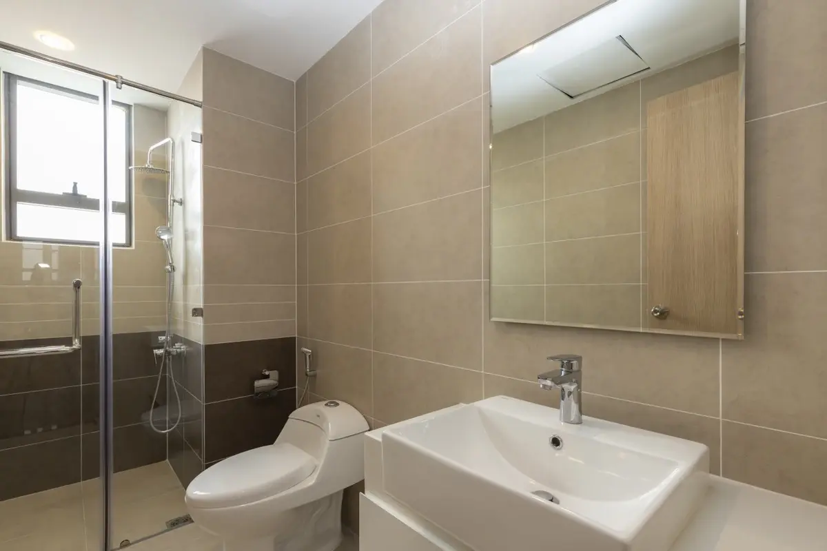 Cho Thuê Căn Hộ 3 Phòng Ngủ Nội Thất Cơ Bản - The Sun Avenue - 105m2