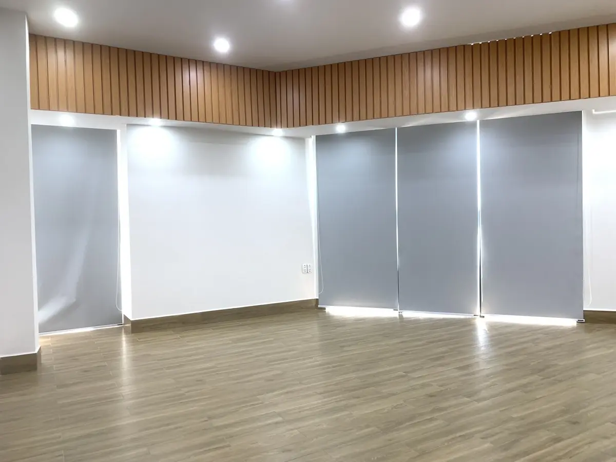 Cho Thuê Văn Phòng The Sun Avenue 14 Triệu/Tháng 51m2 Nội Thất Cơ Bản Có Bếp