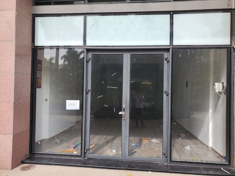 Cho Thuê Shophouse The Sun Avenue giá Chỉ 25 Triệu - 56m2 Hoàn Thiện Cơ Bản - Có WC riêng