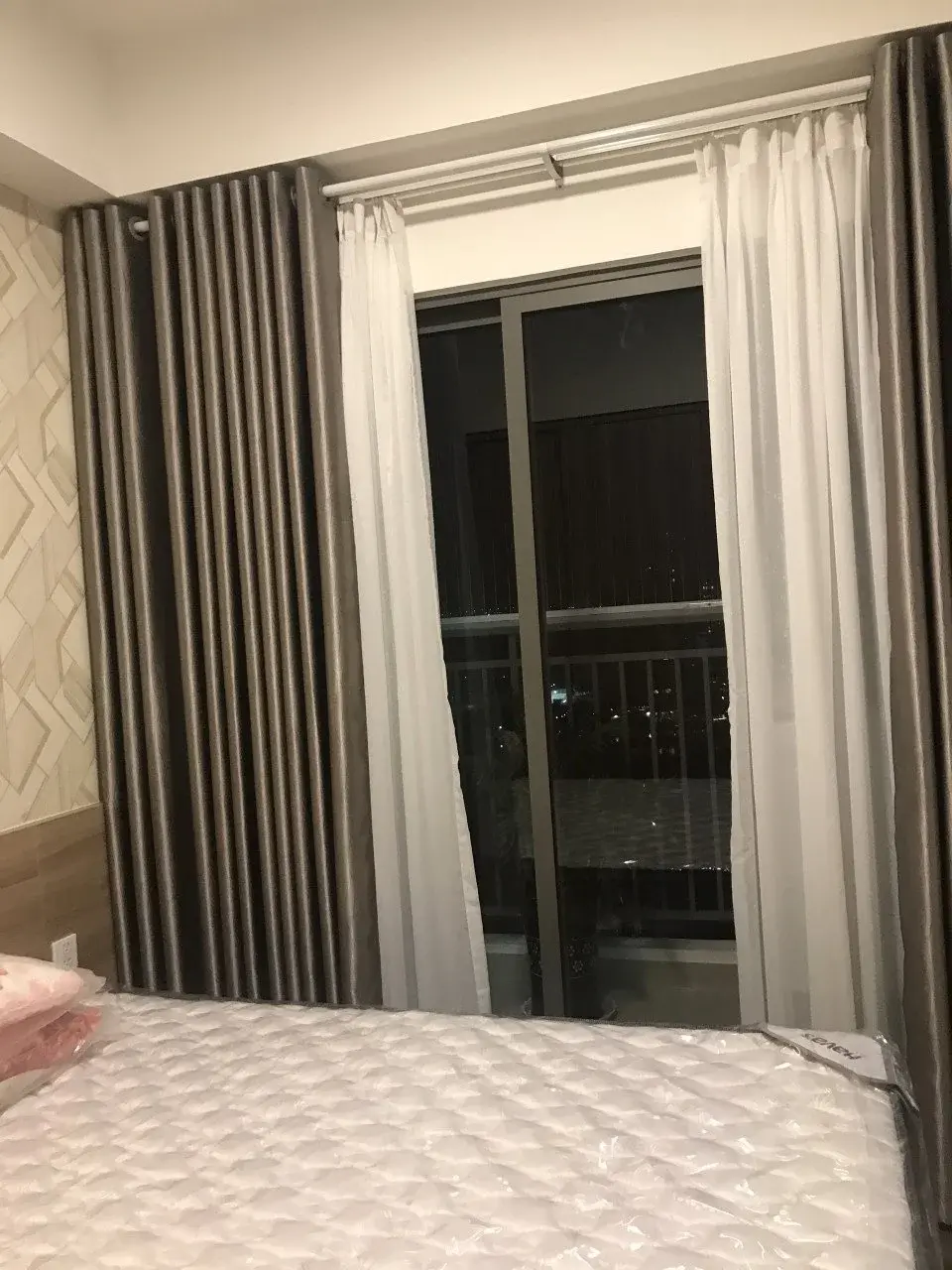 Cho thuê Căn Hộ 2 Phòng Ngủ The Sun Avenue 17,5 Triệu, 75m2 Đầy đủ nội thất