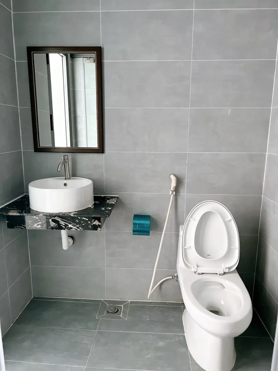 Cho Thuê Văn Phòng The Sun Avenue Nội Thất Cơ Bản Giá Rẻ 10 Triệu - 48m2