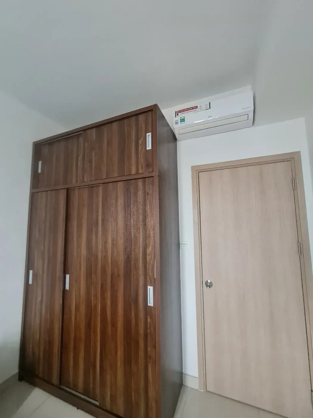 Bán Căn Hộ The Sun Avenue 1 Phòng Ngủ Giá 4,75 Tỷ - 51m2 Đầy Đủ Nội Thất