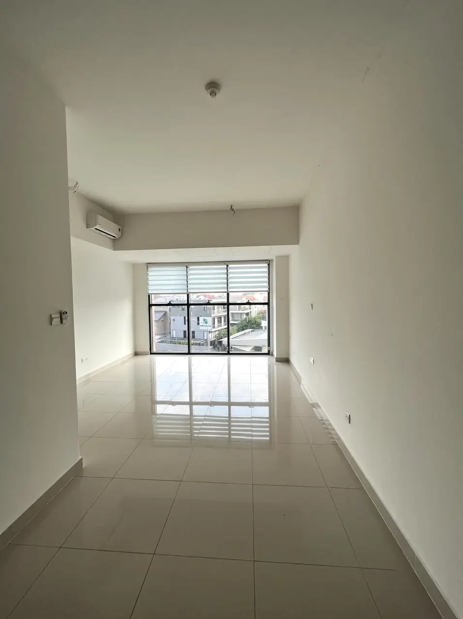 Văn Phòng The Sun Avenue Cho Thuê Giá 9 Triệu/ Tháng Bao Phí 40m2