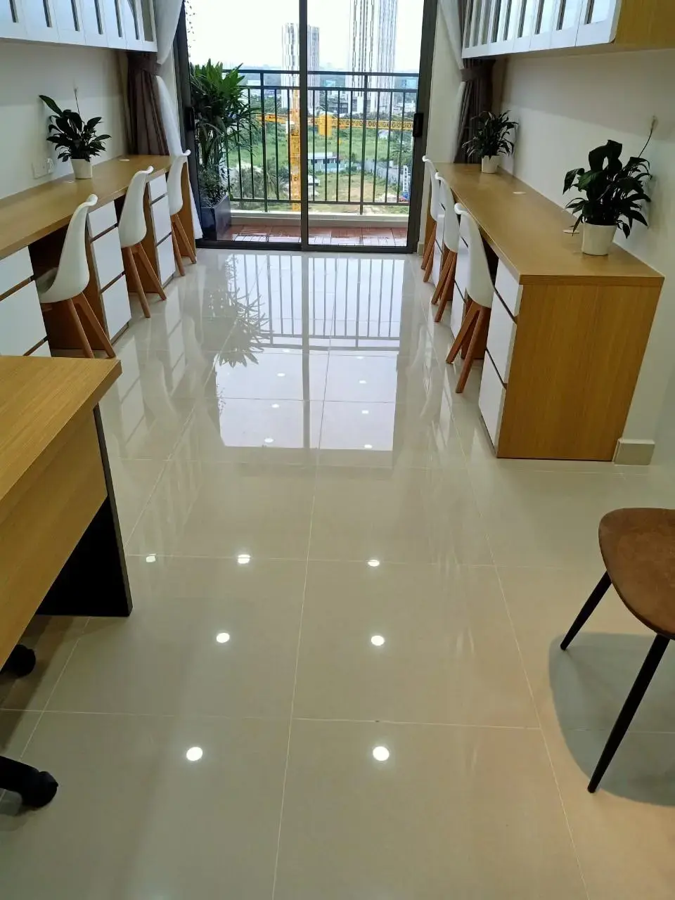 Bán Officetel The Sun Avenue 3,9 Tỷ – 51m2 - Thiết Kế Sẵn Bàn Ghế