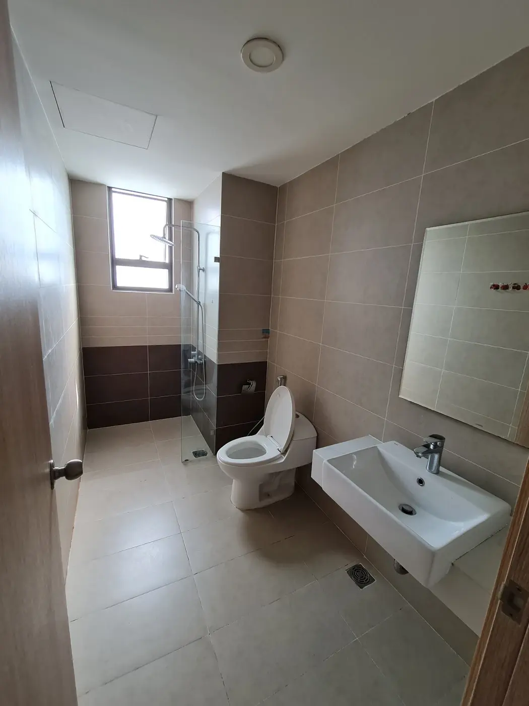 Cho Thuê 3 Phòng Ngủ 20 Triệu Diện Tích Rộng 105m2 The Sun Avenue