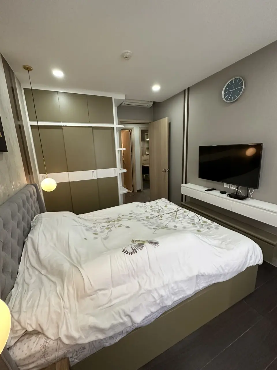 Bán Căn Hộ The Sun Avenue Đầy Đủ Nội Thất 7,750 Tỷ - 79m2 View Landmark 81