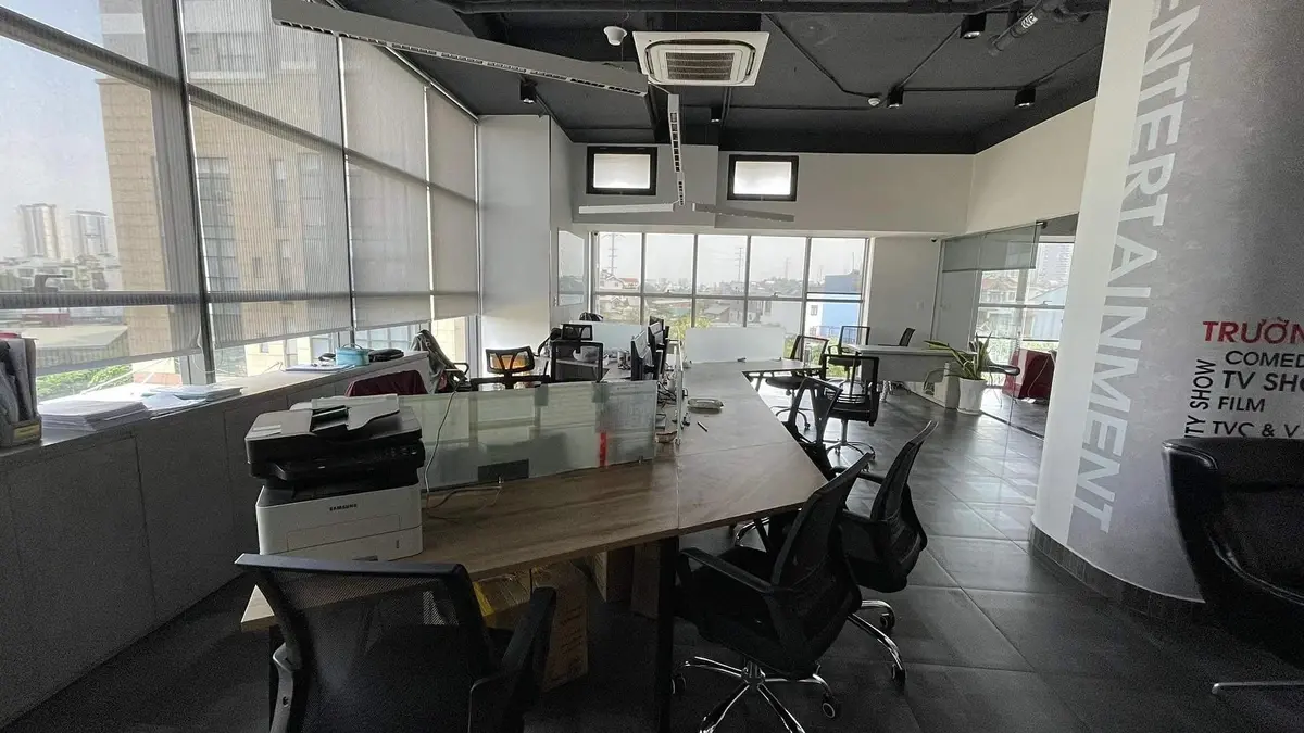 Cho Thuê Văn Phòng The Sun Avenue 90m2 Giá 25 Triệu Full Nội Thất Văn Phòng